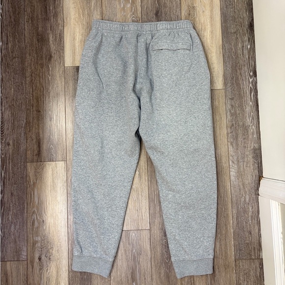 Nike Sportswear Club Fleece Joggers - Picture 7 of 9